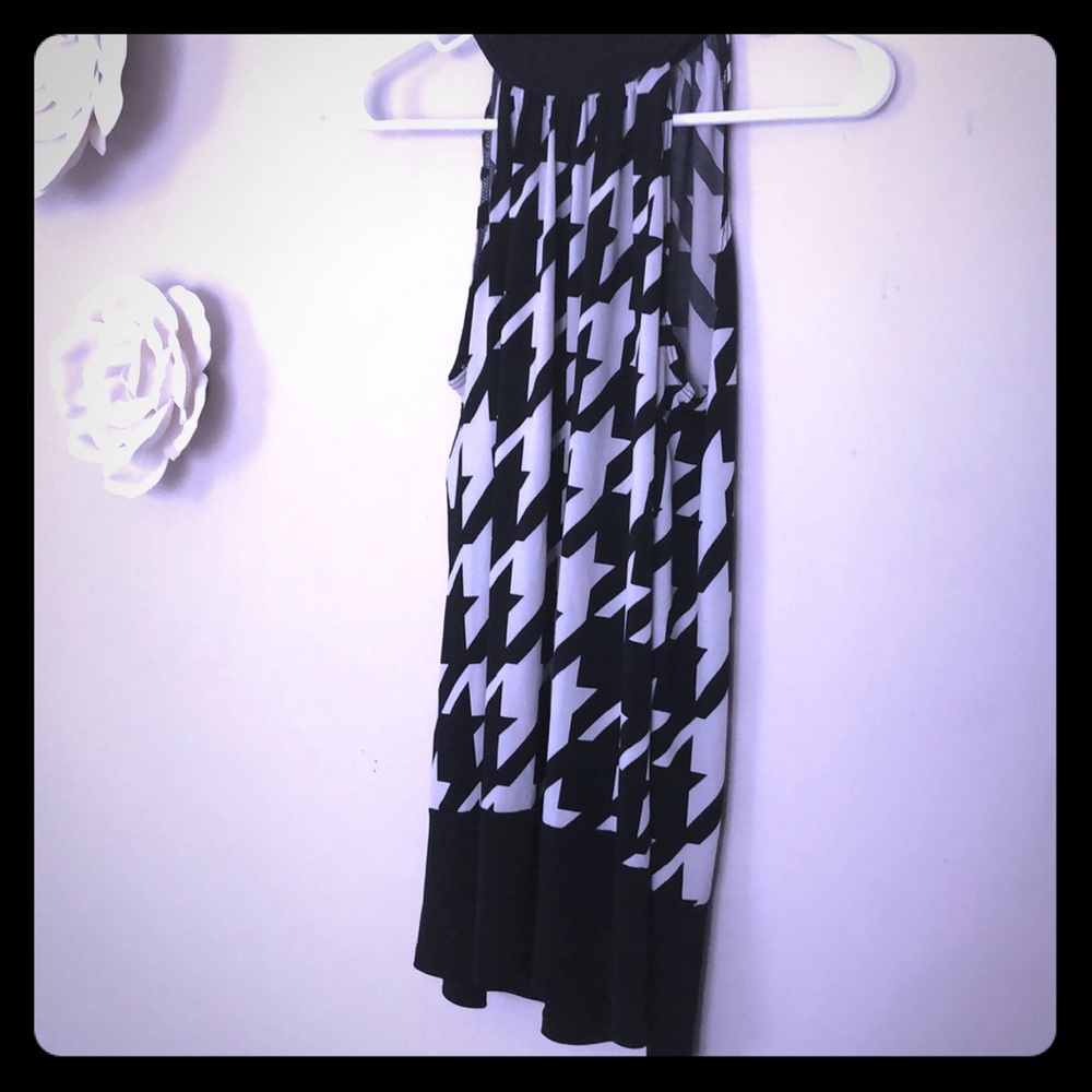Sleeveless Blouse